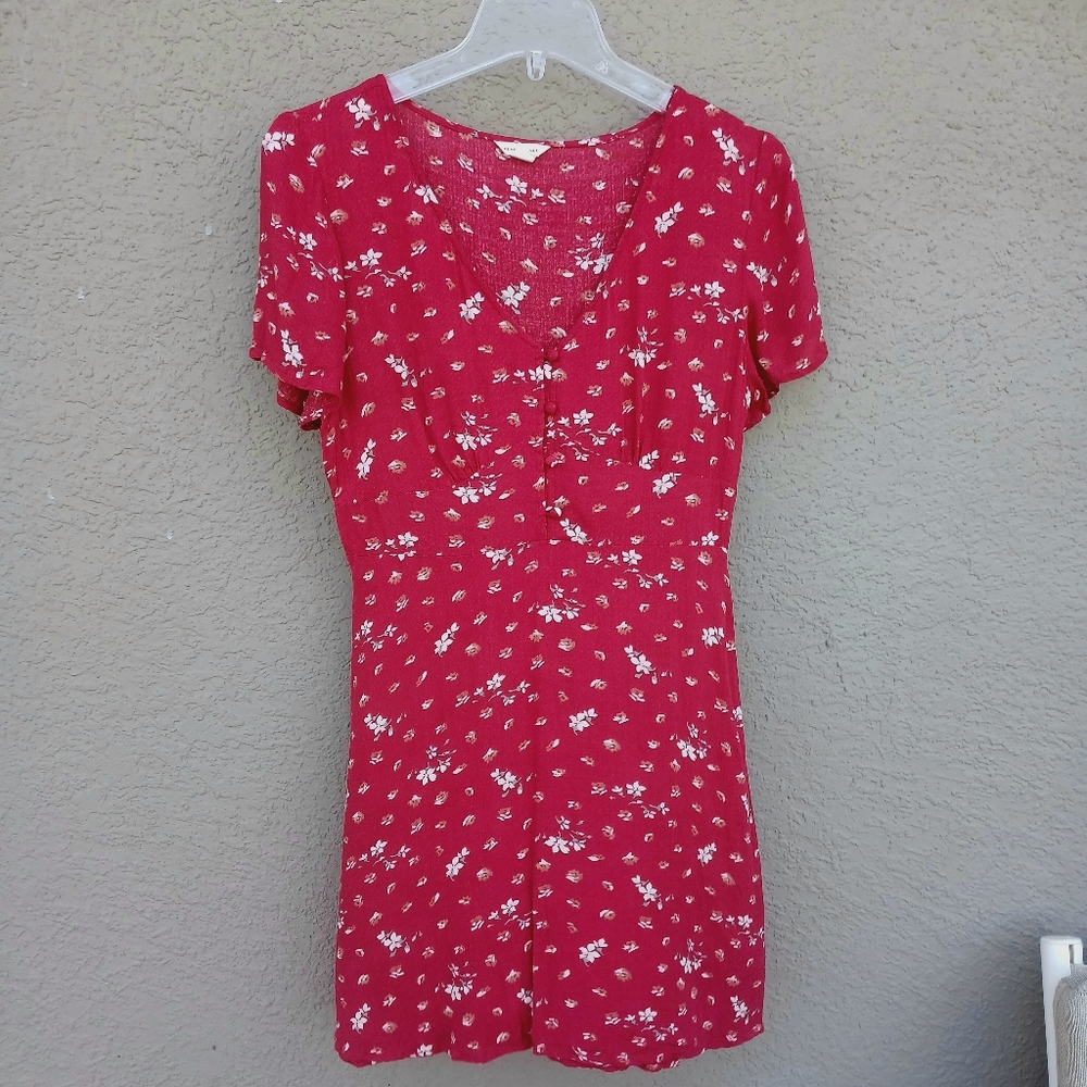 Aeropostale Above The Knee Dress Women's Size M Red Floral Print Boho Feminine